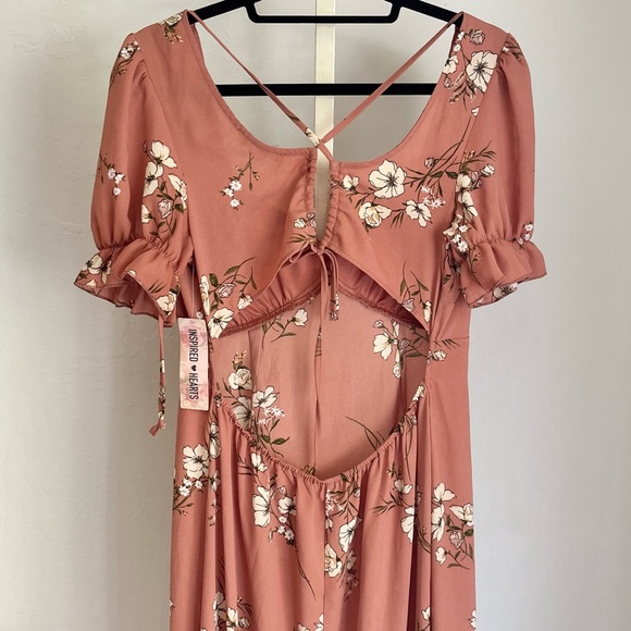 Inspired Hearts Soft Coral Scattered Floral Open Back Puff Sleeve Maxi Dress NWT - Picture 8 of 13
